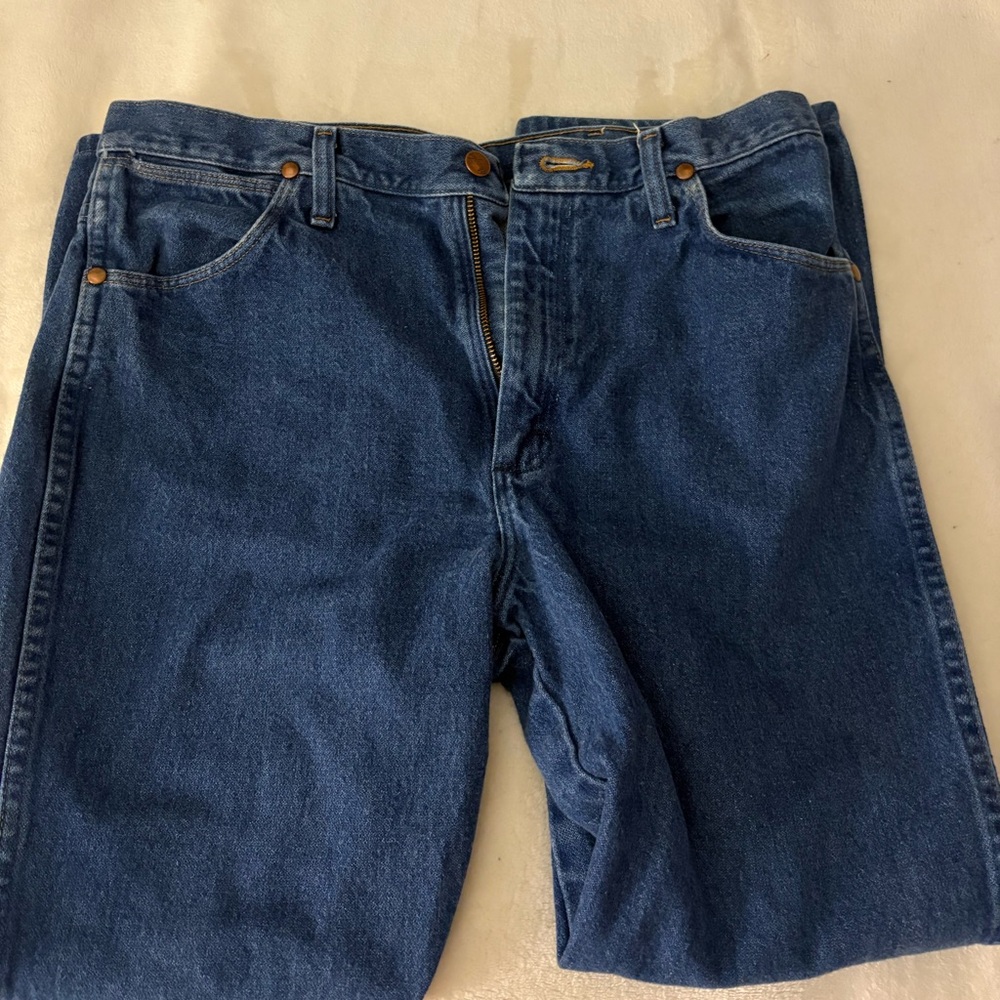 Wrangler Women’s Relaxed Fit Dark Blue Jeans
